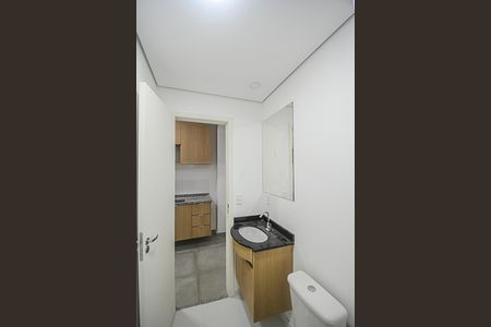Banheiro de kitnet/studio para alugar com 1 quarto, 33m² em Rudge Ramos, São Bernardo do Campo