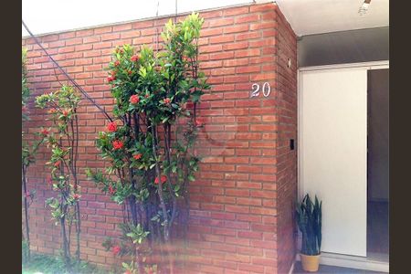 Casa à venda com 263m², 3 quartos e 6 vagas