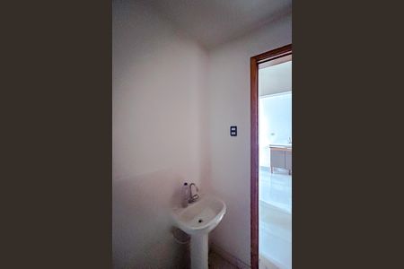 Apartamento para alugar com 36m², 2 quartos e sem vagaBanheiro