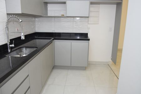 Apartamento para alugar com 155m², 2 quartos e 2 vagasCozinha