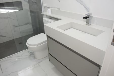 Apartamento para alugar com 155m², 2 quartos e 2 vagasBanheiro da Suíte