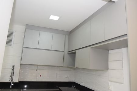 Apartamento para alugar com 155m², 2 quartos e 2 vagasCozinha