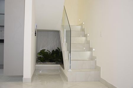 Apartamento para alugar com 155m², 2 quartos e 2 vagasEscada