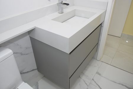 Apartamento para alugar com 155m², 2 quartos e 2 vagasBanheiro da Suíte