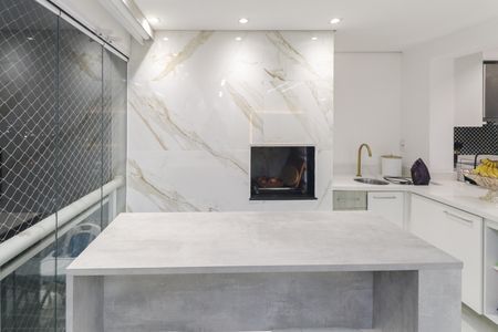 Apartamento para alugar com 116m², 3 quartos e 2 vagas Apartamento para alugar com 116m², 3 quartos e 2 vagasCozinha