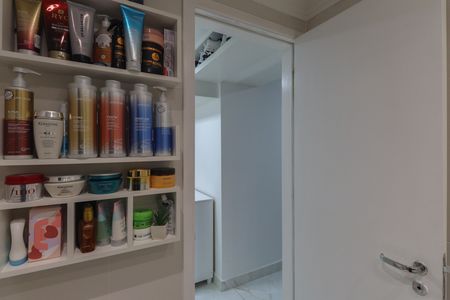 Apartamento para alugar com 116m², 3 quartos e 2 vagas Apartamento para alugar com 116m², 3 quartos e 2 vagasBanheiro da Suíte 1