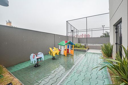 Apartamento para alugar com 48m², 2 quartos e 1 vaga Apartamento para alugar com 48m², 2 quartos e 1 vagaÁrea comum - Playground