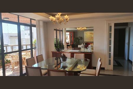 Apartamento à venda com 155m², 4 quartos e 3 vagas