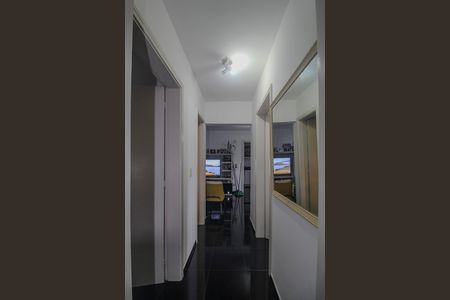 Apartamento à venda com 71m², 3 quartos e 1 vaga Apartamento à venda com 71m², 3 quartos e 1 vagaCorredor
