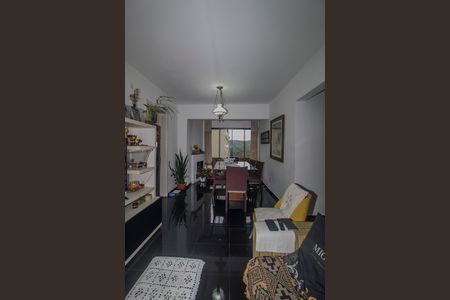 Apartamento à venda com 71m², 3 quartos e 1 vaga Apartamento à venda com 71m², 3 quartos e 1 vagaSala