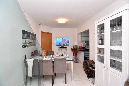 Apartamento à venda com 3 quartos, 70m² em Sion, Belo Horizonte