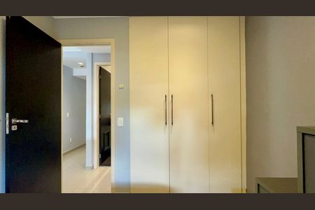 Apartamento à venda com 43m², 2 quartos e 1 vaga Apartamento à venda com 43m², 2 quartos e 1 vagaQuarto