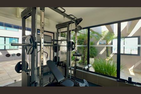 Apartamento à venda com 43m², 2 quartos e 1 vaga Apartamento à venda com 43m², 2 quartos e 1 vagaAcademia