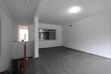 Casa à venda com 215m², 2 quartos e 1 vagaGaragem