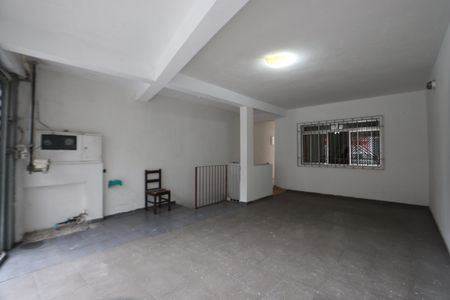 Casa à venda com 215m², 2 quartos e 1 vagaGaragem