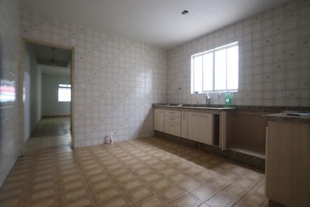 Casa à venda com 215m², 2 quartos e 1 vagaCozinha
