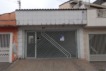Casa à venda com 215m², 2 quartos e 1 vagaFachada
