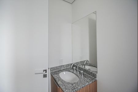 Apartamento para alugar com 48m², 2 quartos e 1 vaga Apartamento para alugar com 48m², 2 quartos e 1 vagaBanheiro da Suíte