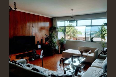 Casa à venda com 5 quartos, 240m² em São Luiz, Belo Horizonte