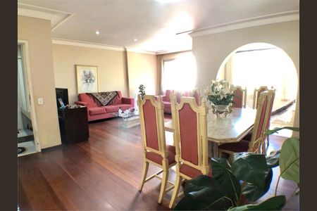 Apartamento à venda com 3 quartos, 195m² em Santo Antônio, Belo Horizonte