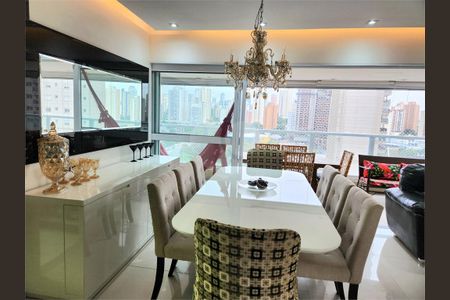 Apartamento à venda com 3 quartos, 95m² em Vila Firmiano Pinto, São Paulo