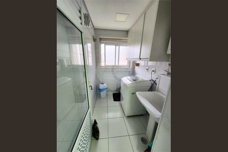 Apartamento à venda com 3 quartos, 95m² em Vila Firmiano Pinto, São Paulo
