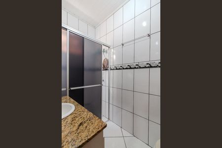 Casa à venda com 109m², 3 quartos e 1 vaga Casa à venda com 109m², 3 quartos e 1 vagaBanheiro da Suíte