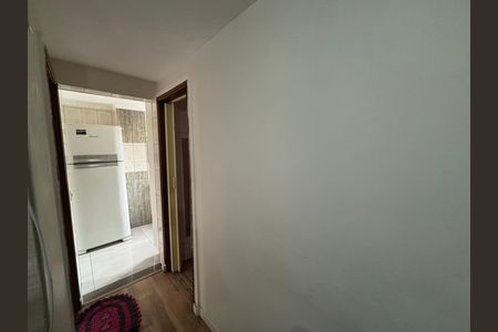 Corredor de apartamento à venda com 2 quartos, 49m² em Vila Silvia, São Paulo