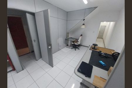 Casa à venda com 597m², 3 quartos e 1 vaga
