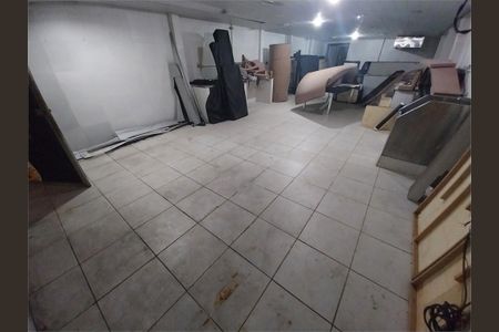 Casa à venda com 597m², 3 quartos e 1 vaga