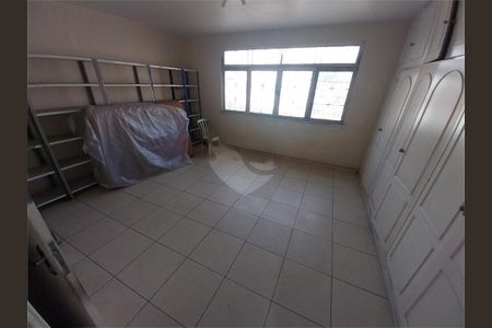 Casa à venda com 3 quartos, 597m² em Rocha, Rio de Janeiro