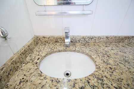 Apartamento à venda com 87m², 3 quartos e 2 vagasBanheiro da Suíte 1 - Torneira
