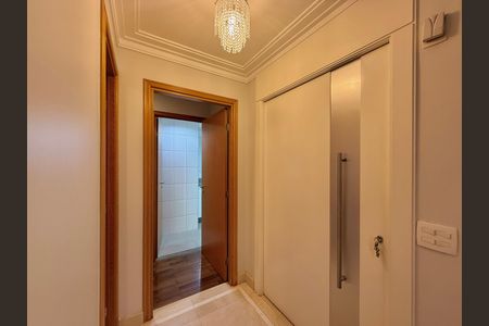 Apartamento à venda com 169m², 3 quartos e 3 vagas Apartamento à venda com 169m², 3 quartos e 3 vagasSala