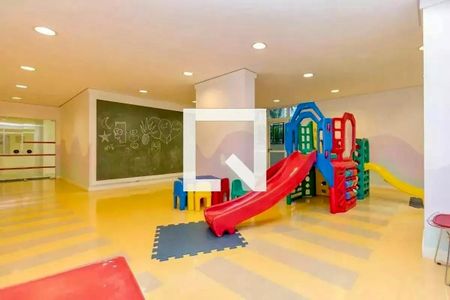 Apartamento à venda com 169m², 3 quartos e 3 vagas Apartamento à venda com 169m², 3 quartos e 3 vagasPlayground