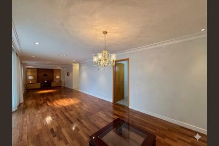 Apartamento à venda com 169m², 3 quartos e 3 vagas Apartamento à venda com 169m², 3 quartos e 3 vagasSala