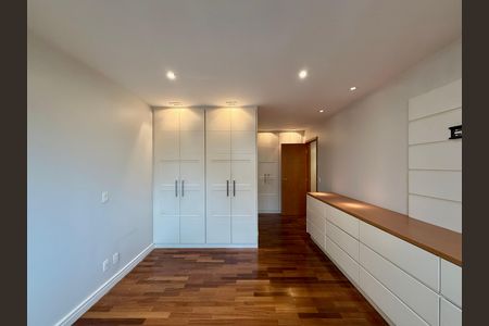 Apartamento à venda com 169m², 3 quartos e 3 vagas Apartamento à venda com 169m², 3 quartos e 3 vagasSuíte 1