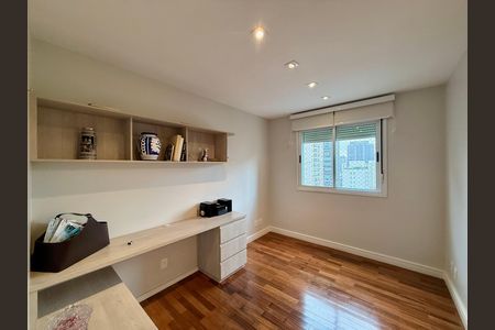 Apartamento à venda com 169m², 3 quartos e 3 vagas Apartamento à venda com 169m², 3 quartos e 3 vagasSuíte 3
