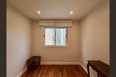 Apartamento à venda com 169m², 3 quartos e 3 vagas Apartamento à venda com 169m², 3 quartos e 3 vagasSuíte 2