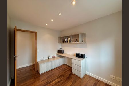 Apartamento à venda com 169m², 3 quartos e 3 vagas Apartamento à venda com 169m², 3 quartos e 3 vagasSuíte 3