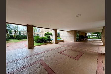 Apartamento à venda com 169m², 3 quartos e 3 vagas Apartamento à venda com 169m², 3 quartos e 3 vagasArea Comum