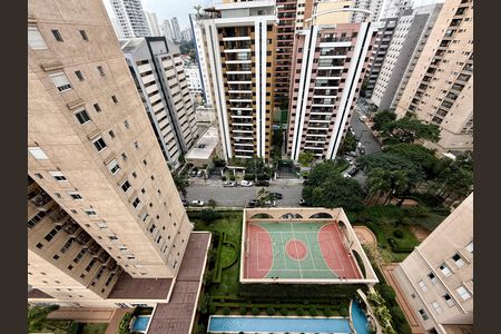 Apartamento à venda com 169m², 3 quartos e 3 vagas Apartamento à venda com 169m², 3 quartos e 3 vagasVista