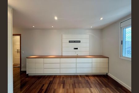 Apartamento à venda com 169m², 3 quartos e 3 vagas Apartamento à venda com 169m², 3 quartos e 3 vagasSuíte 1