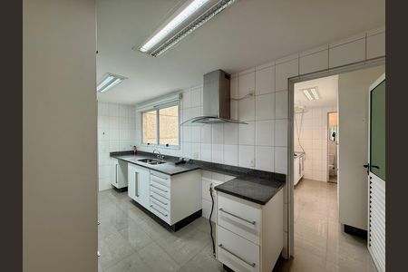 Apartamento à venda com 169m², 3 quartos e 3 vagas Apartamento à venda com 169m², 3 quartos e 3 vagasCozinha