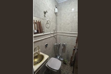 Casa à venda com 186m², 3 quartos e 4 vagasBanheiro da Suíte 