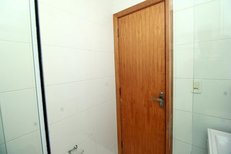 Apartamento para alugar com 49m², 2 quartos e 1 vaga Apartamento para alugar com 49m², 2 quartos e 1 vagaBanheiro