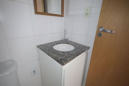 Apartamento para alugar com 58m², 2 quartos e 1 vaga Apartamento para alugar com 58m², 2 quartos e 1 vagaBanheiro