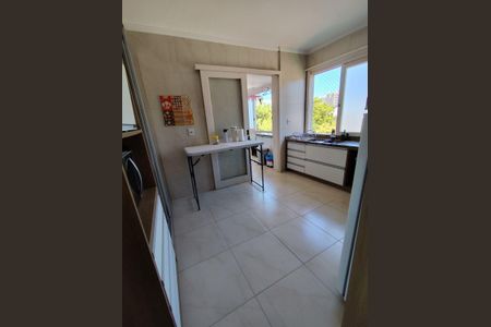 Apartamento à venda com 150m², 3 quartos e 3 vagasCozinha