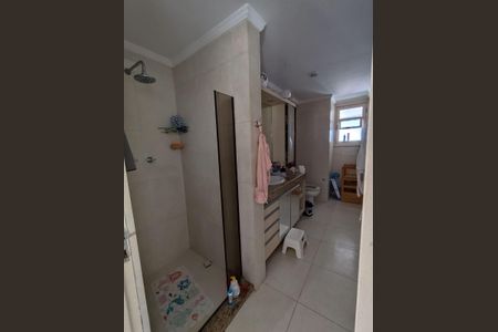 Banheiro de apartamento à venda com 3 quartos, 150m² em Mont’Serrat, Porto Alegre