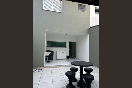 Casa à venda com 369m², 4 quartos e 4 vagas