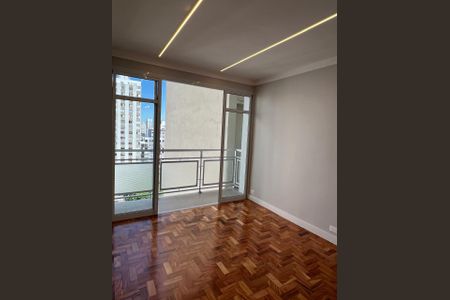 Apartamento à venda com 80m², 2 quartos e 1 vaga Apartamento à venda com 80m², 2 quartos e 1 vagaFoto 02